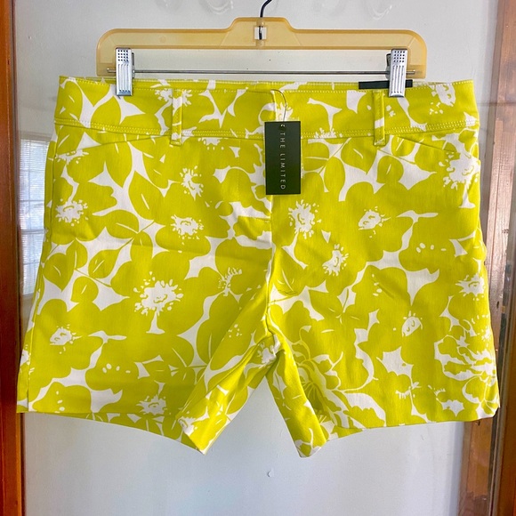 The Limited Pants - 🌴THE LIMITED🌴 CHARTREUSE TAILORED STRETCH SHORTS NWT💚
